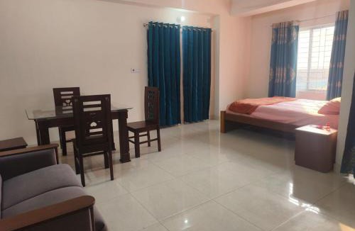 Uttara Apartment | Couple & Family Friendly Studio Apartment Near Airport