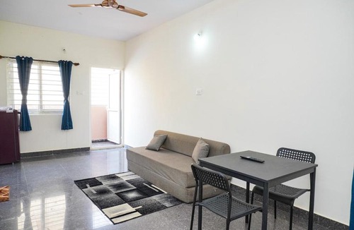 Agara Apartment | Cozy 1bhk 2km From Hosa Road Metro 202