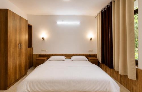 Aleo House | Cozy Corner Vivek