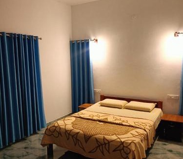 Mananthavady House | Cozy Fern Villa