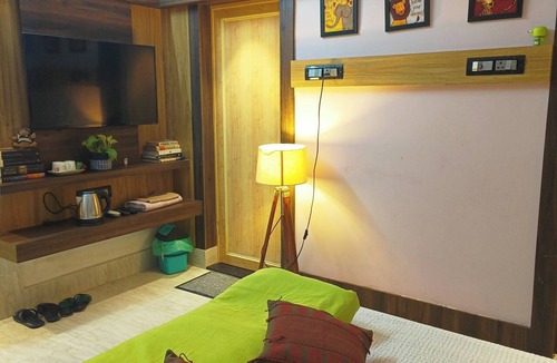 Bolpur House | Cozy Room-Unwind in a Thoughtfully designed Room
