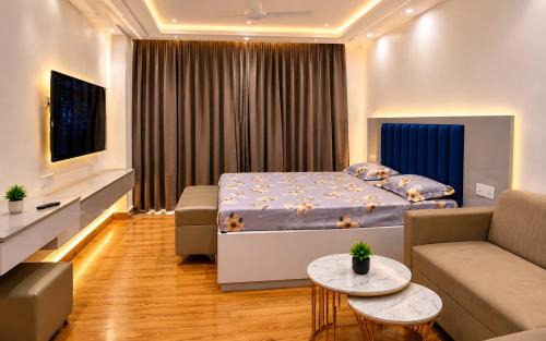 Greater Noida House | Craviq Hotels -1