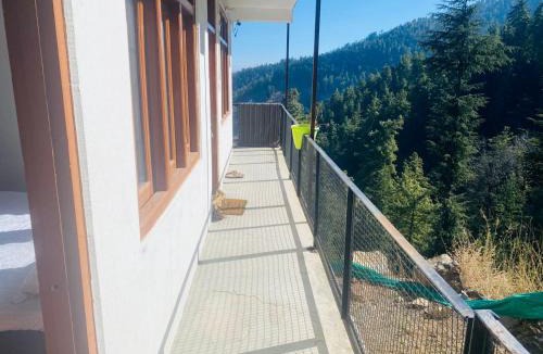 Kufri House | Crest of Bliss