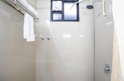 Peelamedu Hotel | Cross Roads Inn