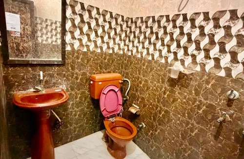 Phagwara Hotel | crown house