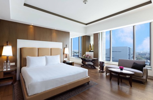 Okhla Phase I Hotel | Crowne Plaza Hotel New Delhi Okhla by IHG