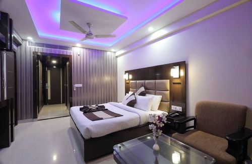 Mayapur Hotel | Crystal Ganga Heights 5 Min from Har Ki Pauri