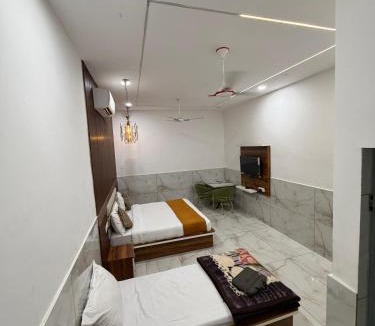 Rajpura Hotel | Crystal Garden