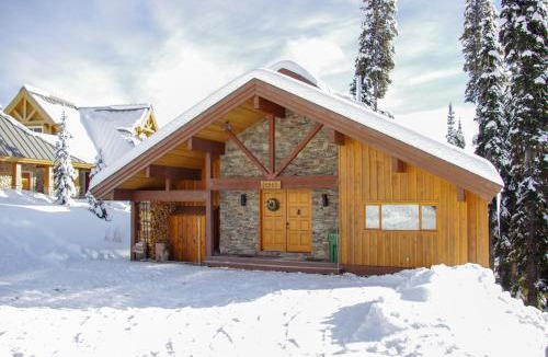 Snow Pine Estates Ski Chalet | Crystal View