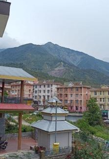Sidhpur Bed & Breakfast | D Divine