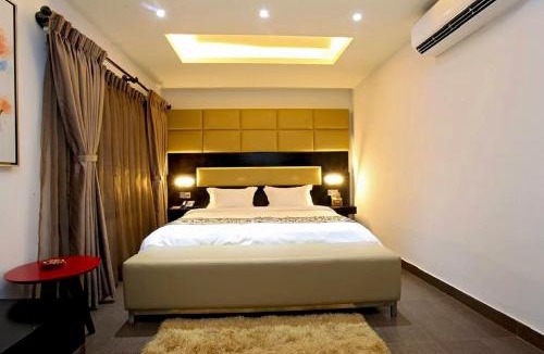 Banani Hotel | D'more Dhaka Hotel & Resort