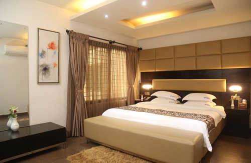 Banani Hotel | D'more Dhaka Hotel & Resort