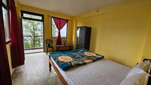 Tukdah Forest Hotel | Darjeeling Lamahatta Homestay