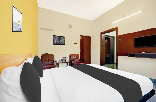Peringandoor Hotel | [Day Stay - 8 AM to 8 PM] Collection O Thrissur Near Thrissur Medical College