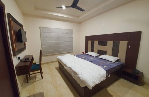 Panipat Hotel | Deep Hotel and Restaurant Panipat