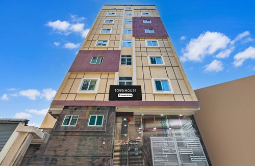 Hyderabad House | Deluxe Aarian Tej Nilayam