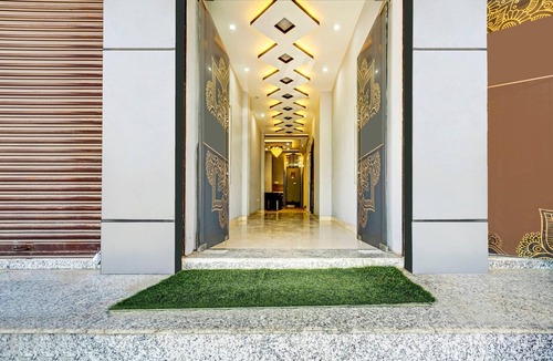 Patna House | Deluxe Anisabad Near Mahavir Sansthan