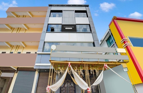 Patna House | Deluxe Anisabad Near Mahavir Sansthan