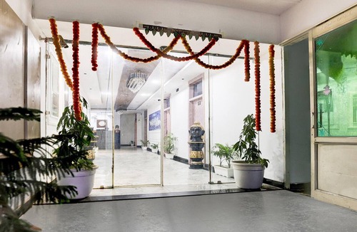 Mohali House | Deluxe Hotel Hm Crystal