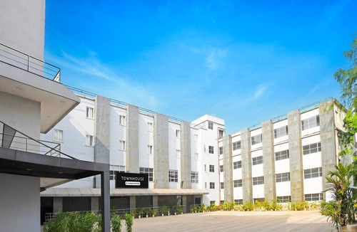 Bhubaneshwar House | Deluxe Mancheswar Bhubaneswar Kamla