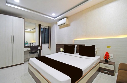 Dhanbad House | Deluxe With Twin Bed Hotel Amrit Plaza