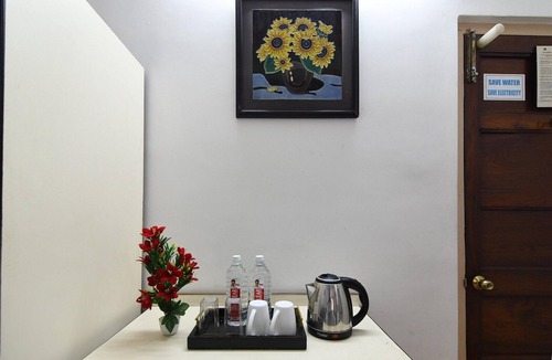 Sector 1 House | DeluxeHarry Guest House