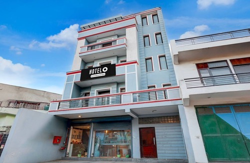Alipur House | DeluxeHotel Dhaba