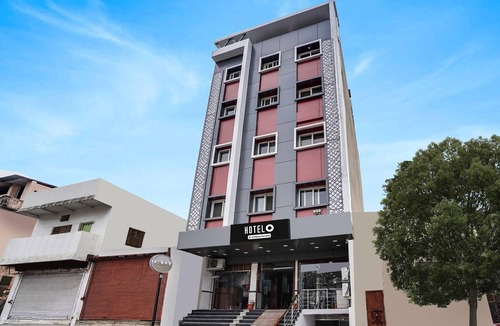Ajmer House | DeluxeHotel Grand Suman