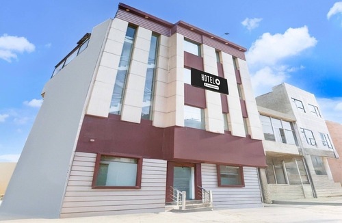Zirakpur House | DeluxeHotel Prabhat