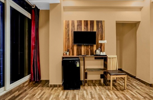 Danapur House | DeluxeHotel Pranjal Inn