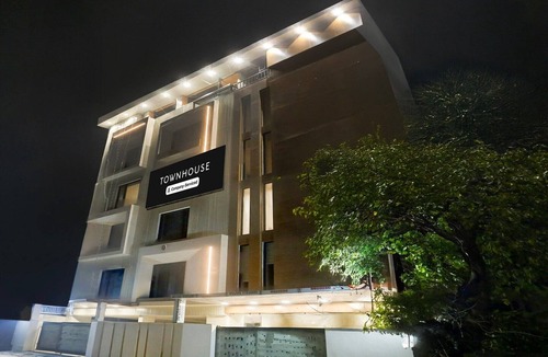 Dehradun House | DeluxeTownhouse Majra ISBT Dehradun