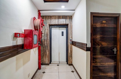 Zirakpur House | DeluxeZirakpur Patiala Road