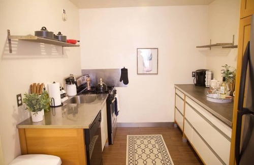 Riverside House | Desert Ruby-Walking distance to ASU-Cozy Apartment