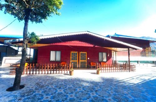 Bullawala Apartment | Devdaar Hills near Cloud End #couple preferred #Group preferred #Peaceful Stay #Parties