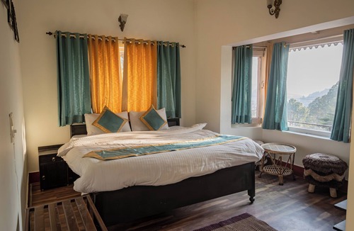 Bhimtal Hotel | Dew Drops Homestay