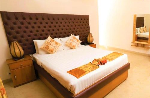 Banani Hotel | Dhaka Golden Inn - Banani'Lakeside