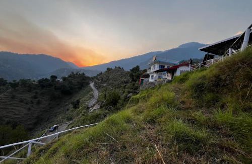 Dharamshala House | Dhauladhar Eternals