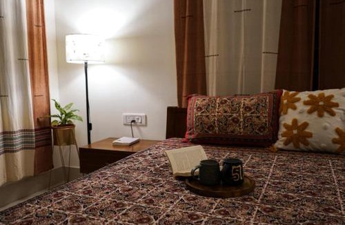 Bolpur House | Dheer- BnB at an Artist's Abode
