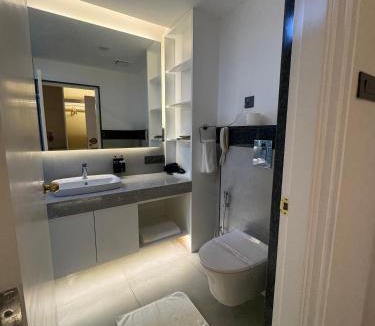 Sirala Hotel | Divine OAK Stay