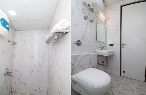 Taj Ganj House | Double Kingsize hotel suite