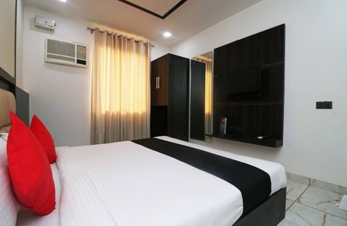 Taj Ganj House | Double Kingsize hotel suite