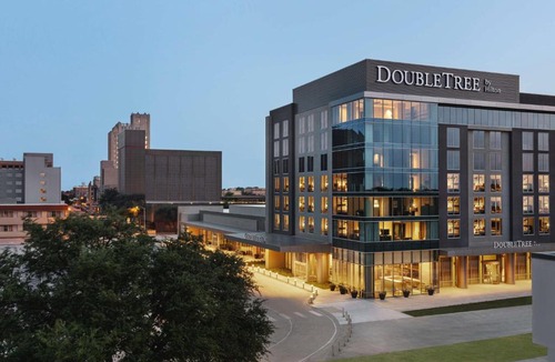 Original Town North Hotel | Doubletree By Hilton Abilene Downtown Convention Center