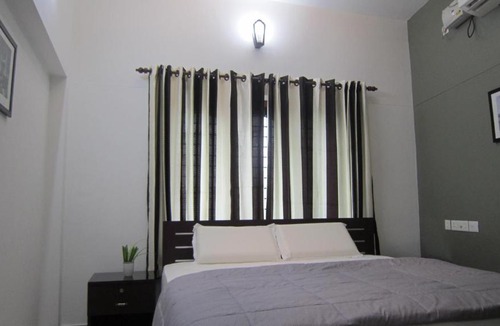 Palayam Apartment | DOWN TOWN HOLIDAYS