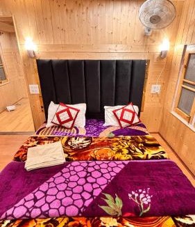 Pahalgam Resort | Dream River Resort