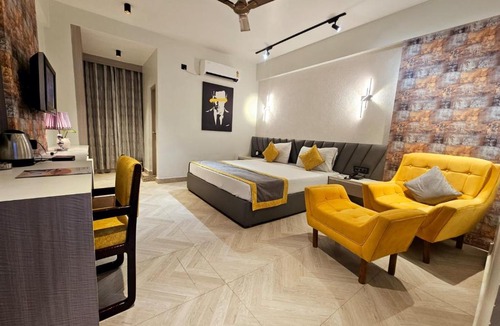 Bareilly Hotel | East Lite Hotel