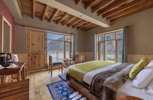 Tabo Hotel | Echor Mud Huts Tabo Spiti Valley