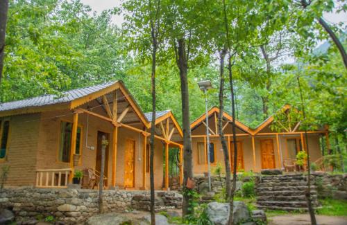 Banjar Resort | Eco-Himalayas Cottages - Tirthan Valley
