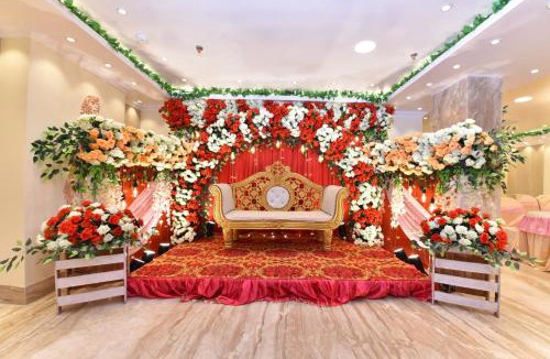 Balurghat Hotel | Eennra Attrayee Guest House & Banquet