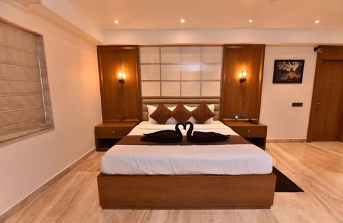 Berhampore Hotel | Eennra Ssubarna