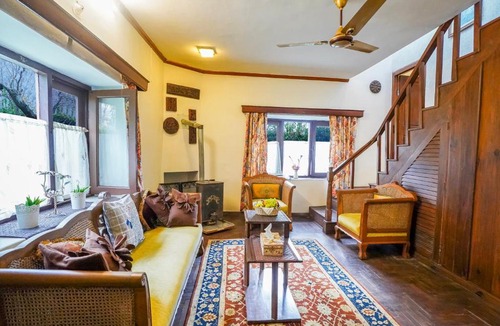Raison Villa | EKO STAY - Hazel Villa